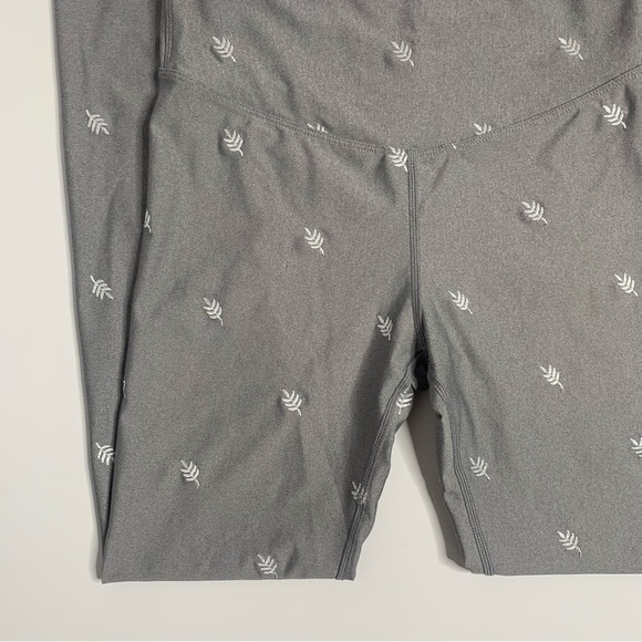 ALALA Laurel Embroidered Leaf High Rise Silver Gray Activewear Leggings - Picture 6 of 16